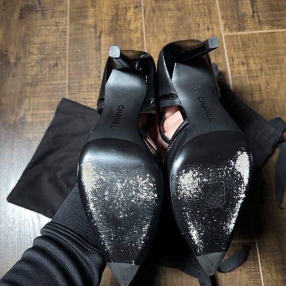 Chanel Spring D’Orsay Black Calfskin Pumps - Picture 7 of 10